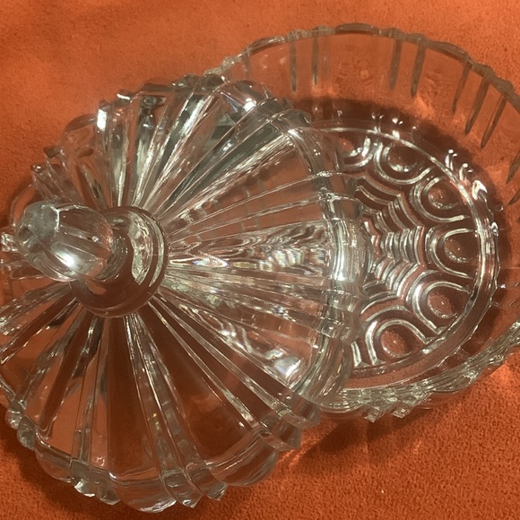 Depression Glass Clear Candy Dish lidded by Anchor Hocking … - Picture 5 of 6